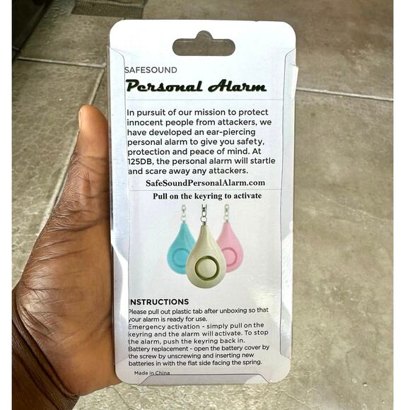 Safe Sound Personal Emergency alarm Keychain 125DB  Loud Siren New - Picture 5 of 5